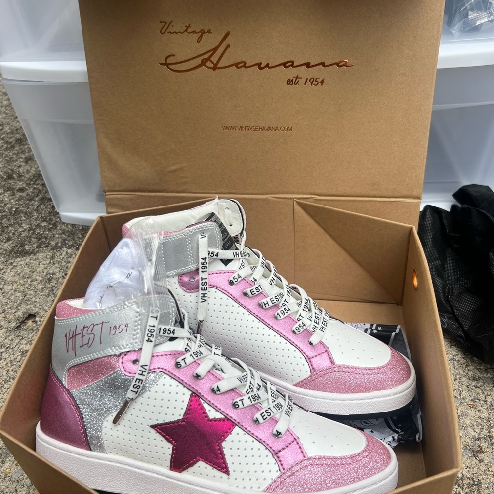 Brand New Vintage Havana dream pink glitter